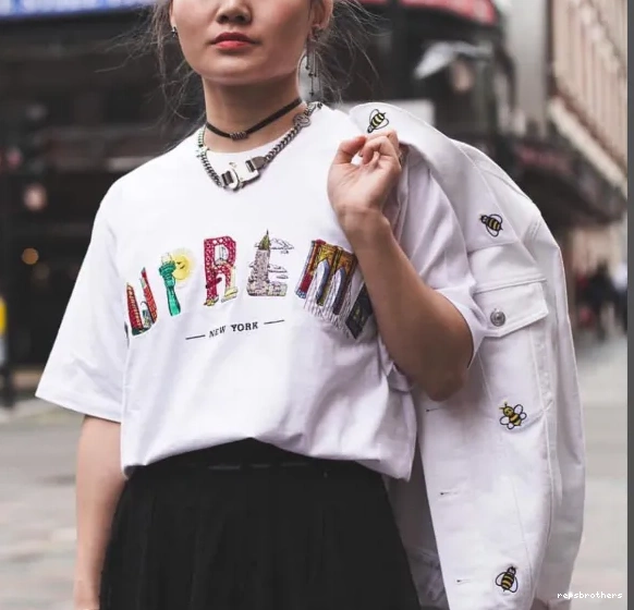 and T-shirt L White Black S Rainbow Arc 19SS Tee Embroidery City City Short Logo Arc sleeved XL M 0716
